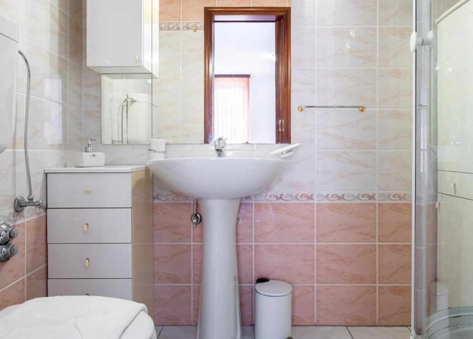 Villa Violeta With The Sea View, 3 Min Walk To The Beach Split