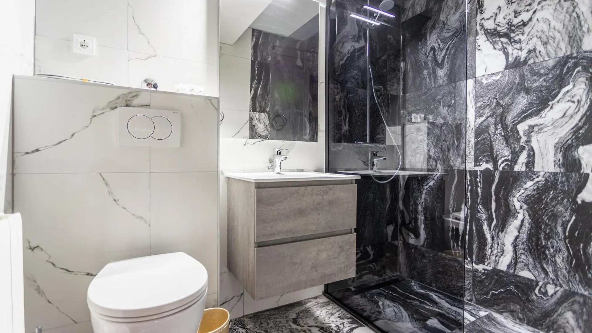 Villa Violeta Split 0*,  Хорватия